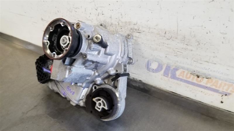 17-20 JAGUAR F PACE F-PACE OEM 2.0L TRANSFER CASE GX637K780BD