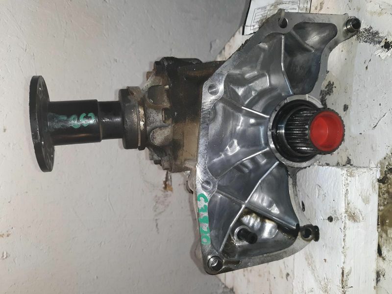 2005-2007 Nissan Murano Transfer Case CVT AWD OEM
