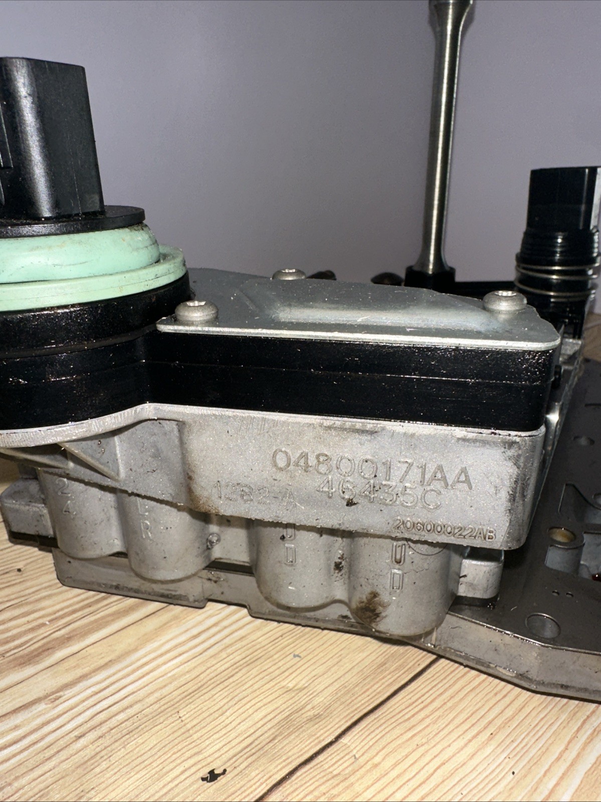 OEM Chrysler Dodge Jeep Transmission Valve Body 04800171AA 4659677AC (For Parts)