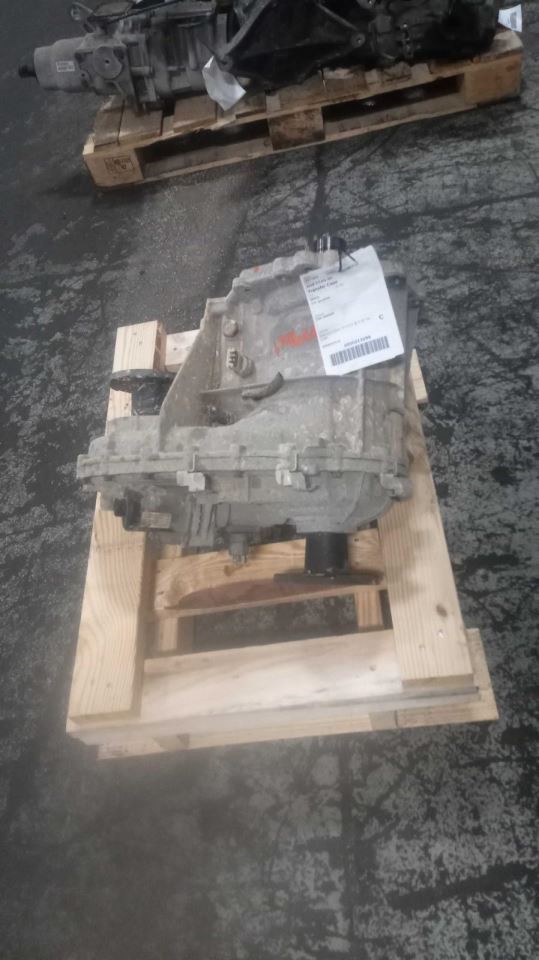 Transfer Case 5.6L Gasoline Fits 16-19 TITAN XD 459089