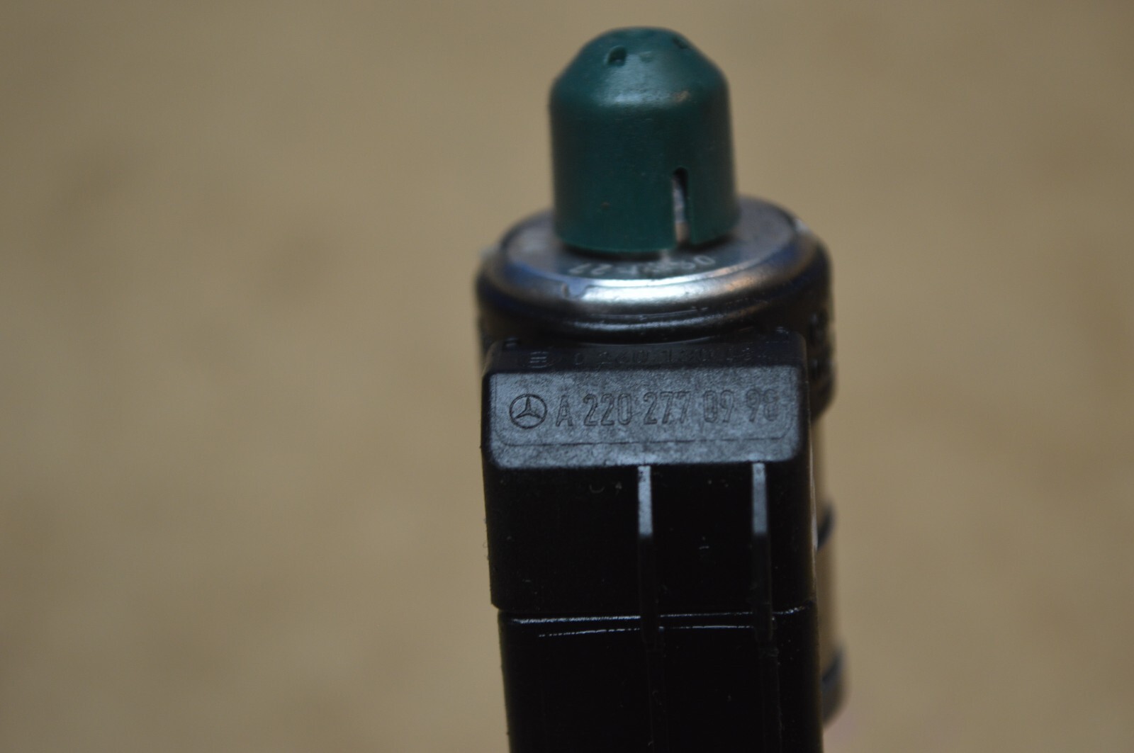 W221 MERCEDES BENZ S63 S600 TRANSMISSION CONTROL SOLENOID VALVE 2202770998