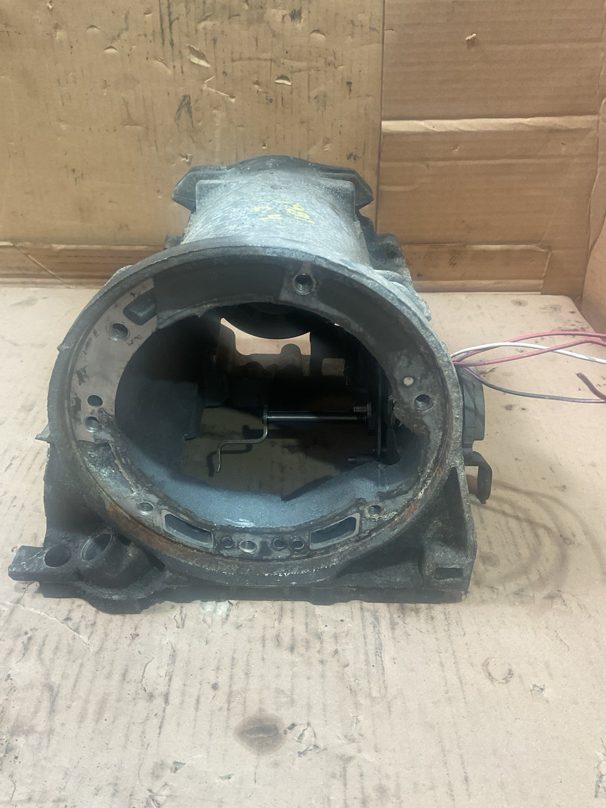 c4 1970 up case fill ford automatic trans replacement case only no vent push in
