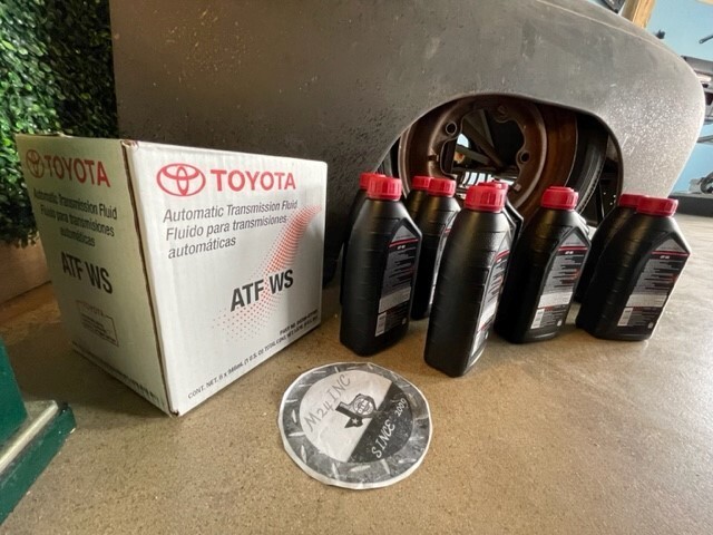 (6) Quart OEM TOYOTA ATF WS Automatic Transmission Oil 00289-ATFWS