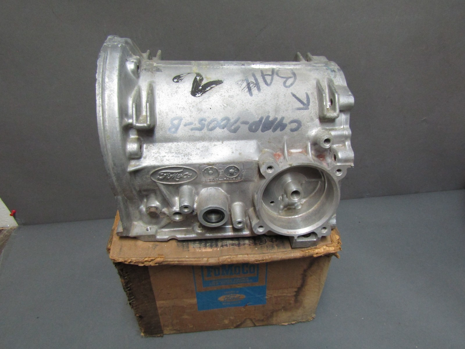 Ford C4 transmission case 64 Galaxie Fairlane, Comet 64 65 Mustang