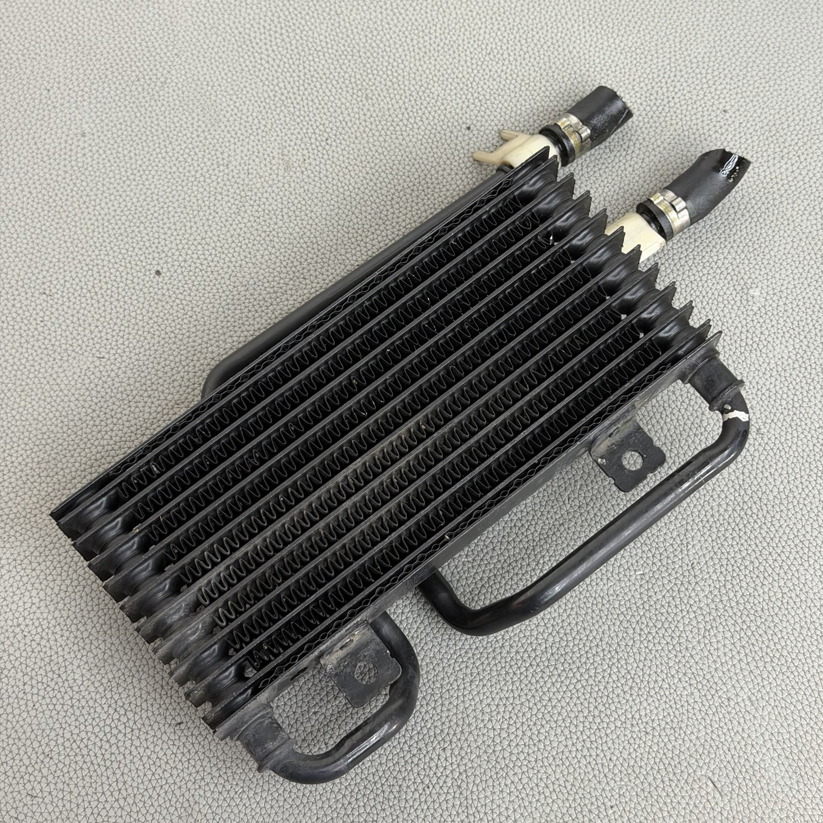 07-10 W221 MERCEDES S550 S63 AMG POWER STEERING COOLER 2215000500 OEM