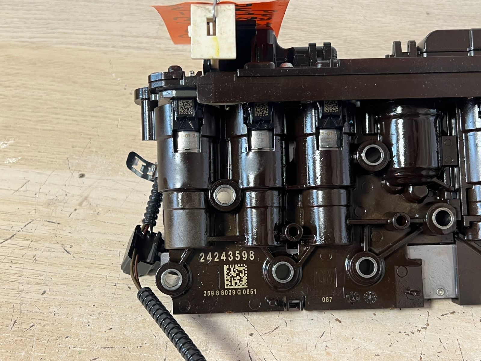 BMW Automatic Transmission Valve Body 24243598 TCM E90 E83 GL45 GM N52 N46 2008