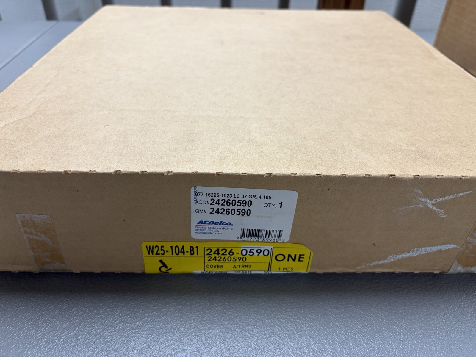 24258286 GM GENUINE OEM TRANS CASE COVER