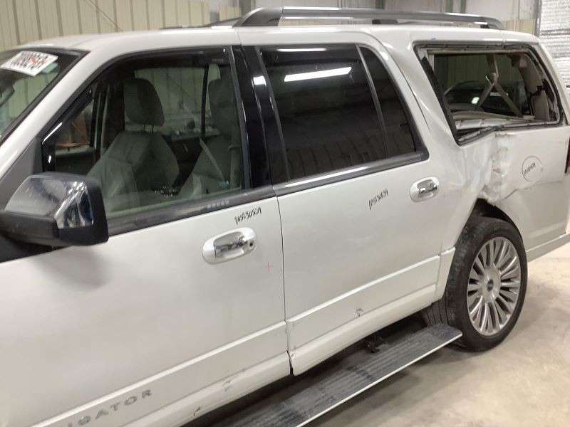 Transfer Case Fits 15-17 NAVIGATOR 3585001