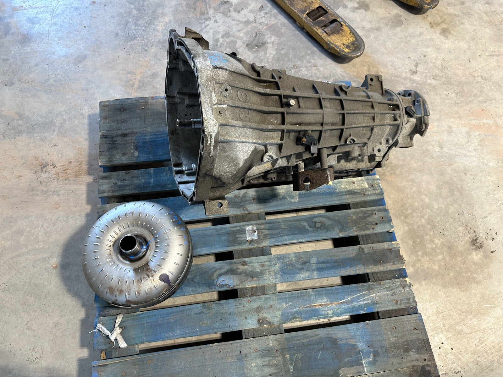 Transfer Case Manual Shift 4R100 Fits 99-04 FORD F250SD PICKUP 1288447