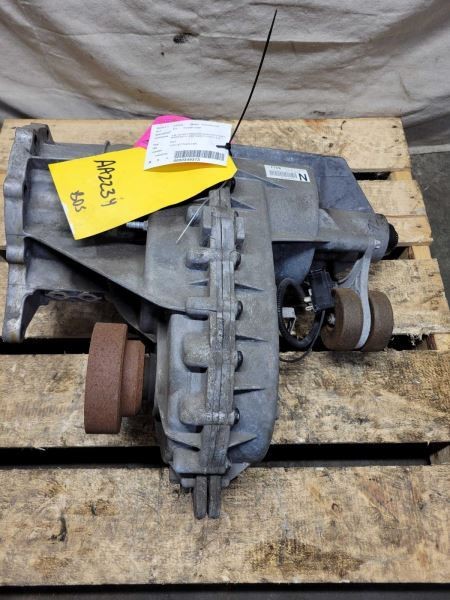 Transfer Case Fits 15-17 NAVIGATOR 1498960