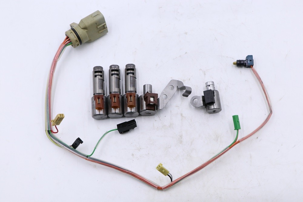 U140 U240 Transmission Solenoid Valve Set For Toyota Matrix 2008-2014