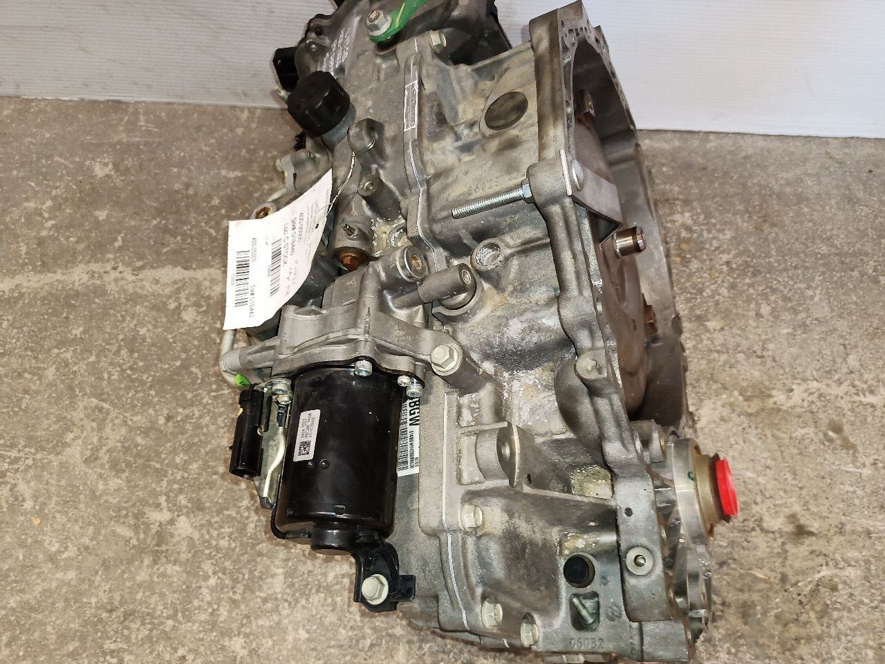 Automatic Transmission 94,668 Miles from 2014 Chevrolet Malibu 2.5L 12200334