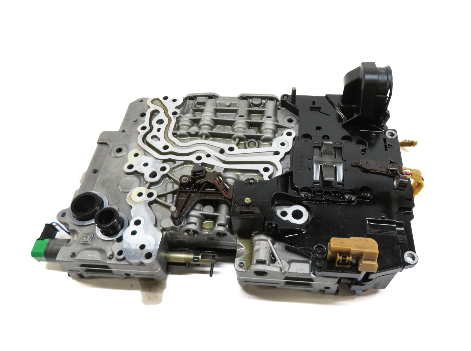 2014-2018 BMW 320i (F30) RWD – 8HP-45 A/T AUTOMATIC TRANSMISSION VALVE BODY