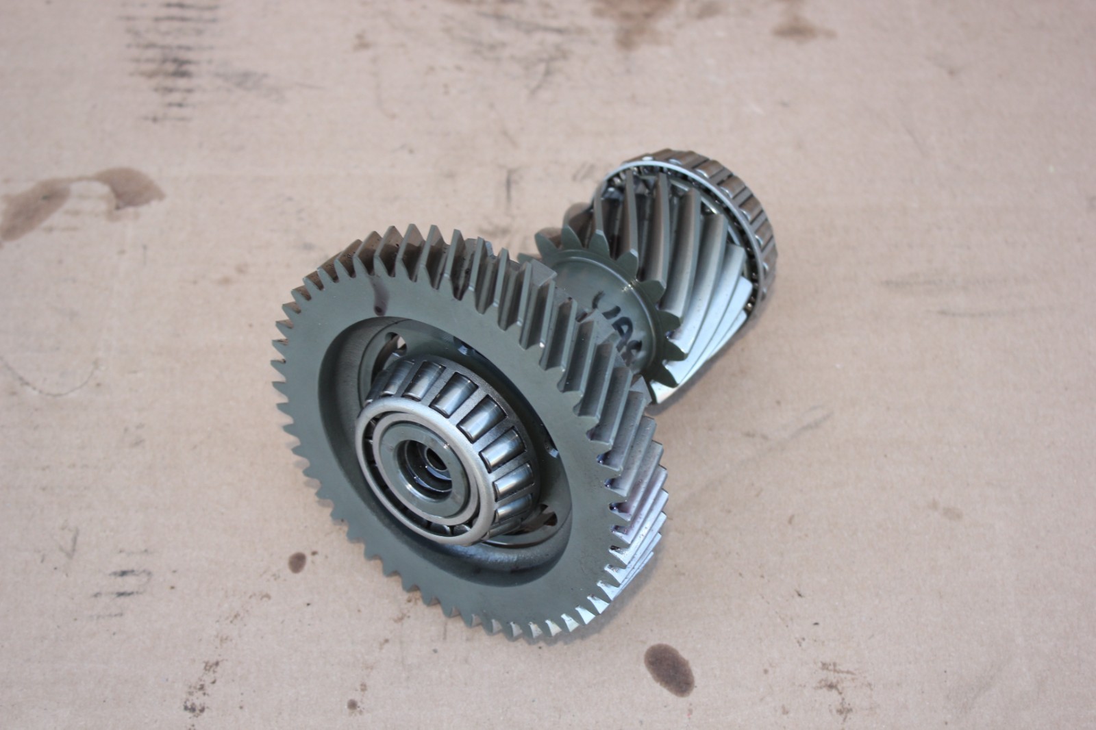 OEM UA80E UA80F Transmission Differential Pinion Gear Primary Gearset Shaft