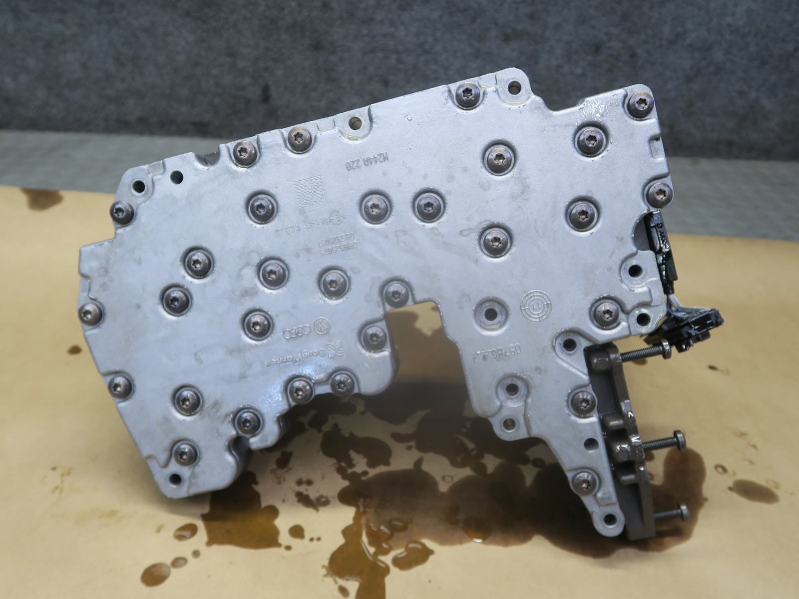 13-15 AUDI RS5 8F7 AUTOMATIC TRANSMISSION VALVE BODY MECHATRONIC 45K MILES OEM