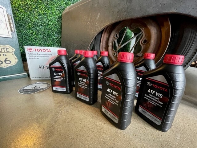 (12) Quart GENUINE TOYOTA ATF WS Automatic Transmission Oil 00289-ATFWS