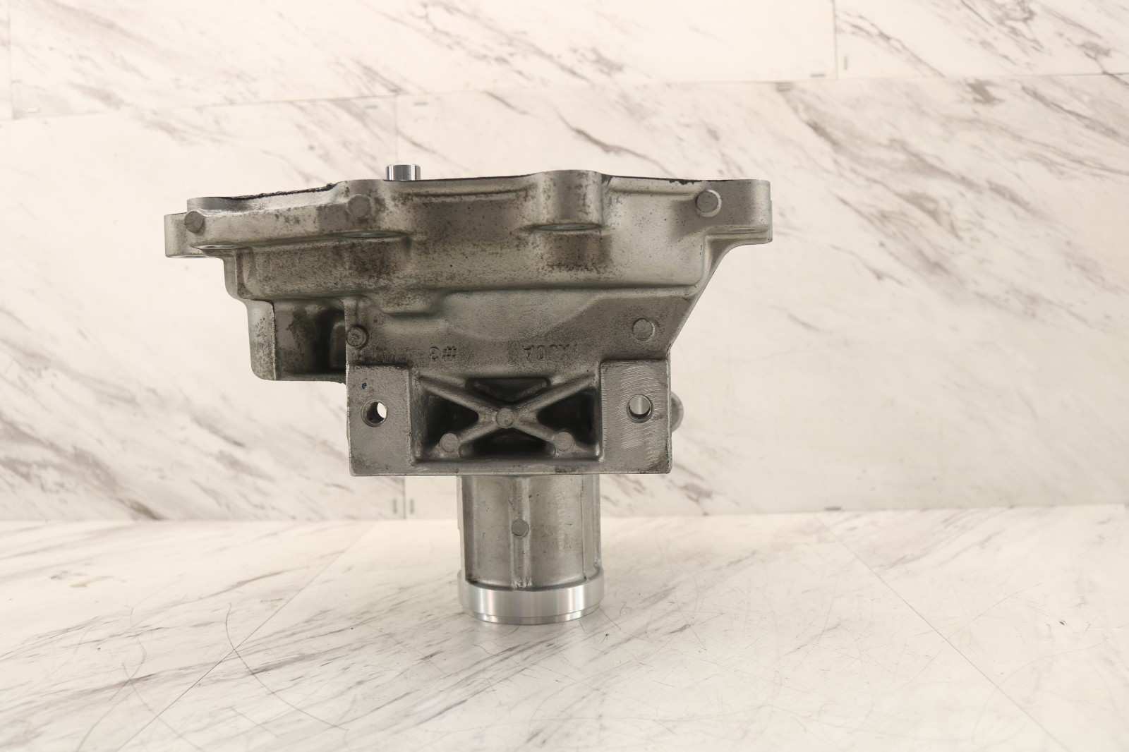 08-20 370Z G37 Q50 Q60 VQ37VHR A/T TAIL SHAFT EXTENSION OUTPUT SHAFT HOUSING OEM