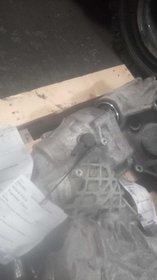 Transfer Case AWD 2 Piece Drive Shaft Fits 15-19 DISCOVERY SPORT 434017