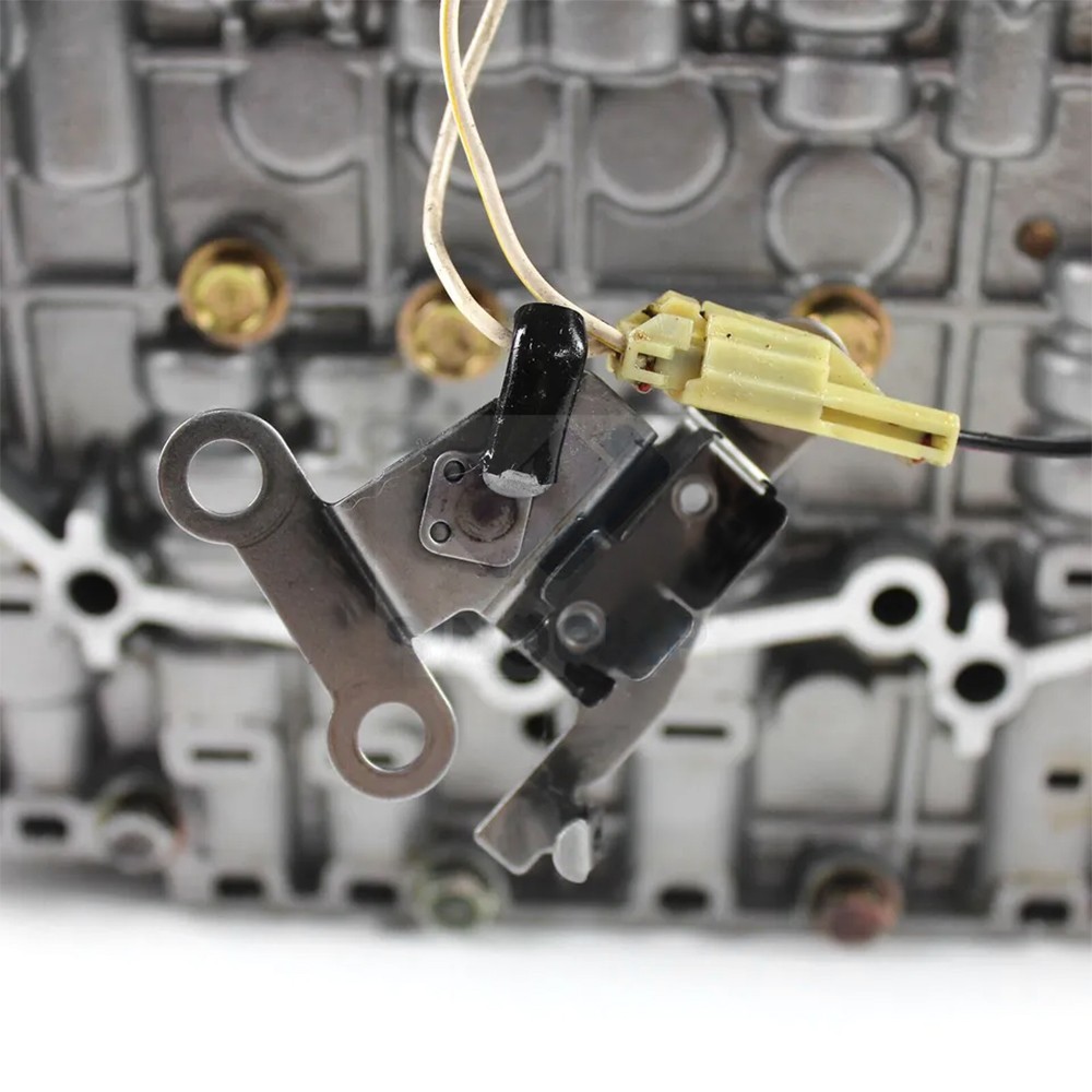 For Nissan INFINITI KIA Transmission Valve Body Solenoid TCM 0260550002 RE5R05A