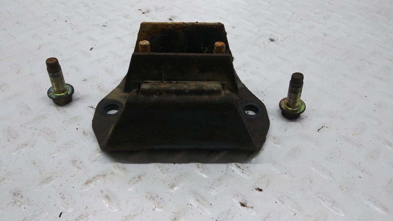 Transmission Support Spacer 4WD Fits 03-04 PATHFINDER