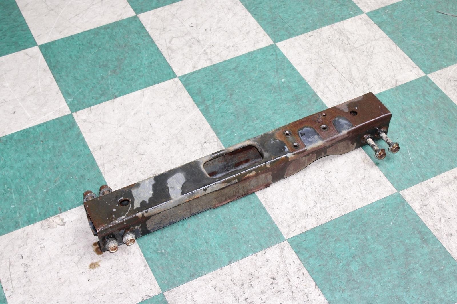 00-06 Silverado 4X4 Automatic Transmission Crossmember Subframe Factory OEM WTY