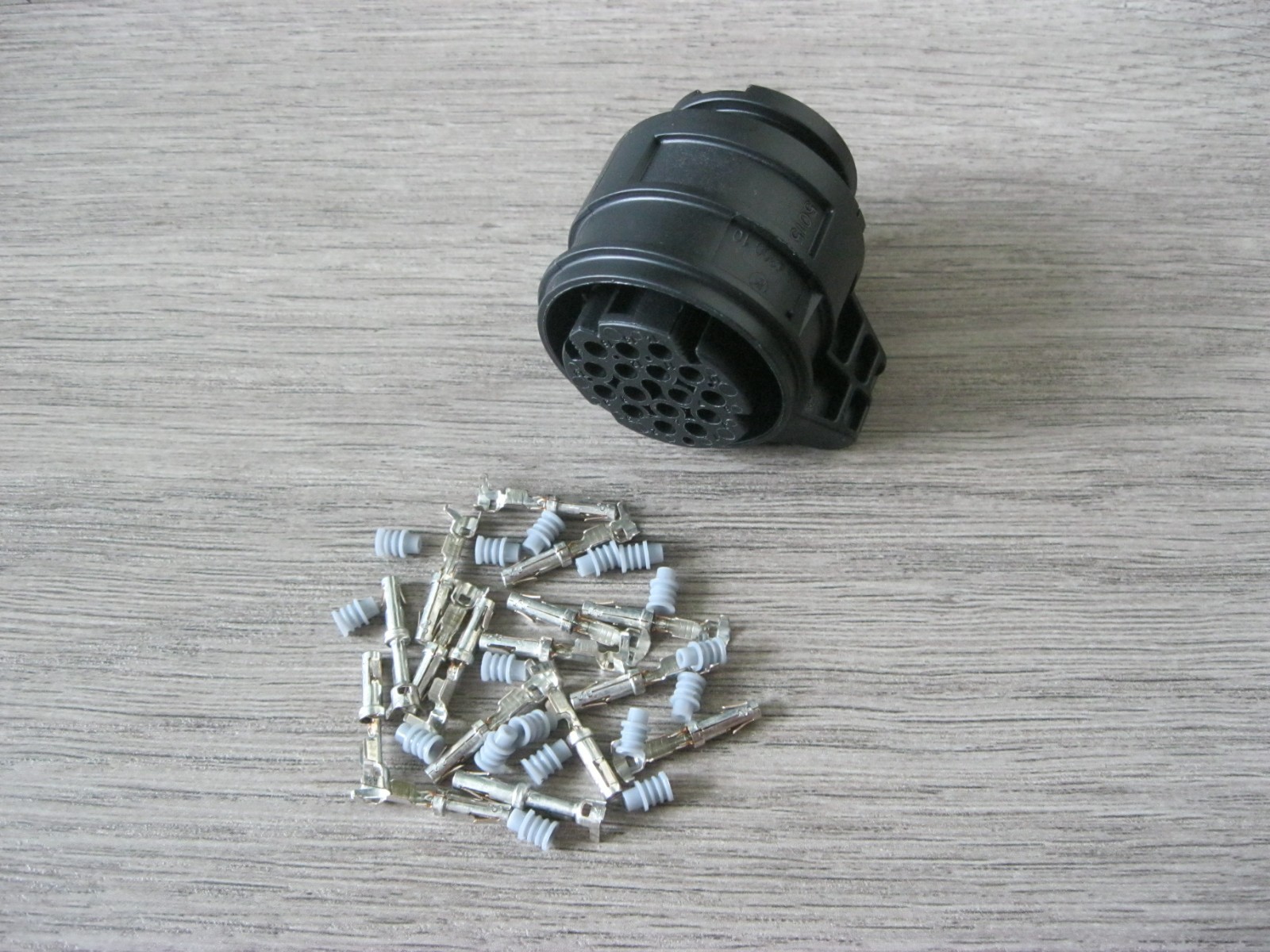VW AUDI 0BH 0BT 0AM 0DE 0AW Transmission Gearbox ECU Wiring Connector 3D0973993