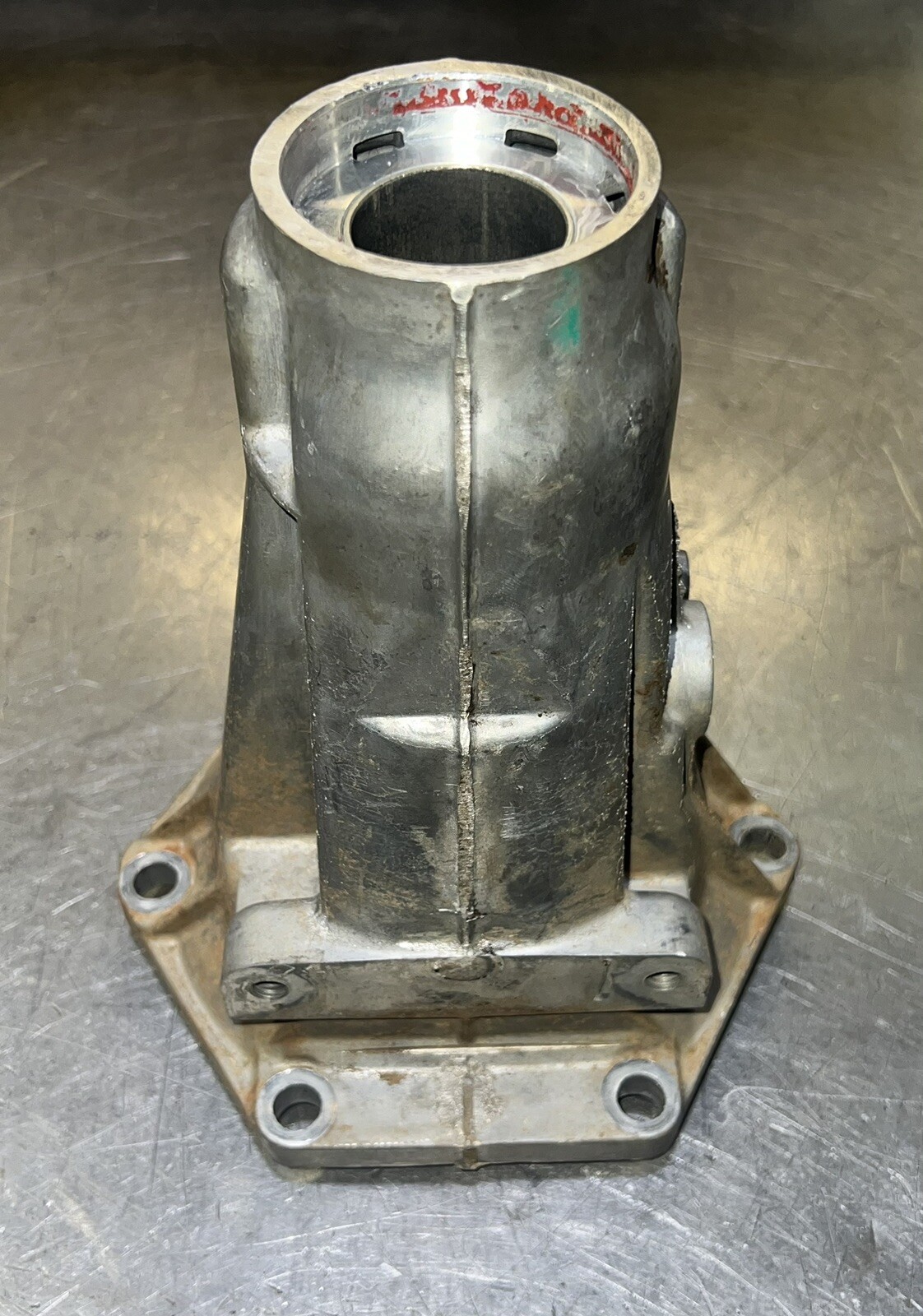 4l60e 4l65e 4l70 Transmission 2WD Tail Housing