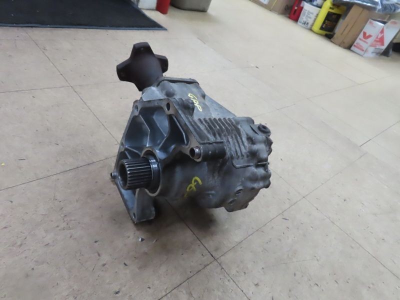 2013 Infiniti JX35 Transfer Case Assembly CVT ID 33100-JP11C OEM