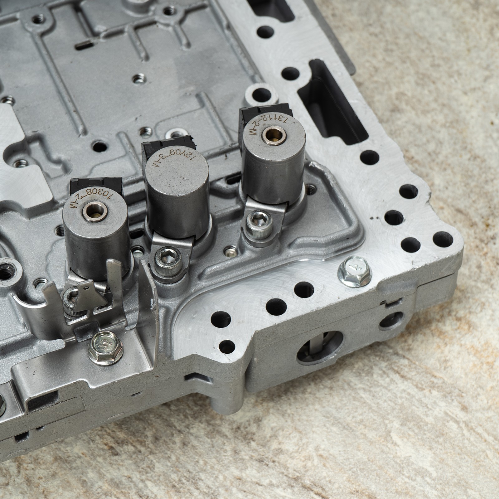 For 2014 2015 Infinity Q50 3.7L Valve Body & Solenoid TCM 31705-X132B RE7R01A