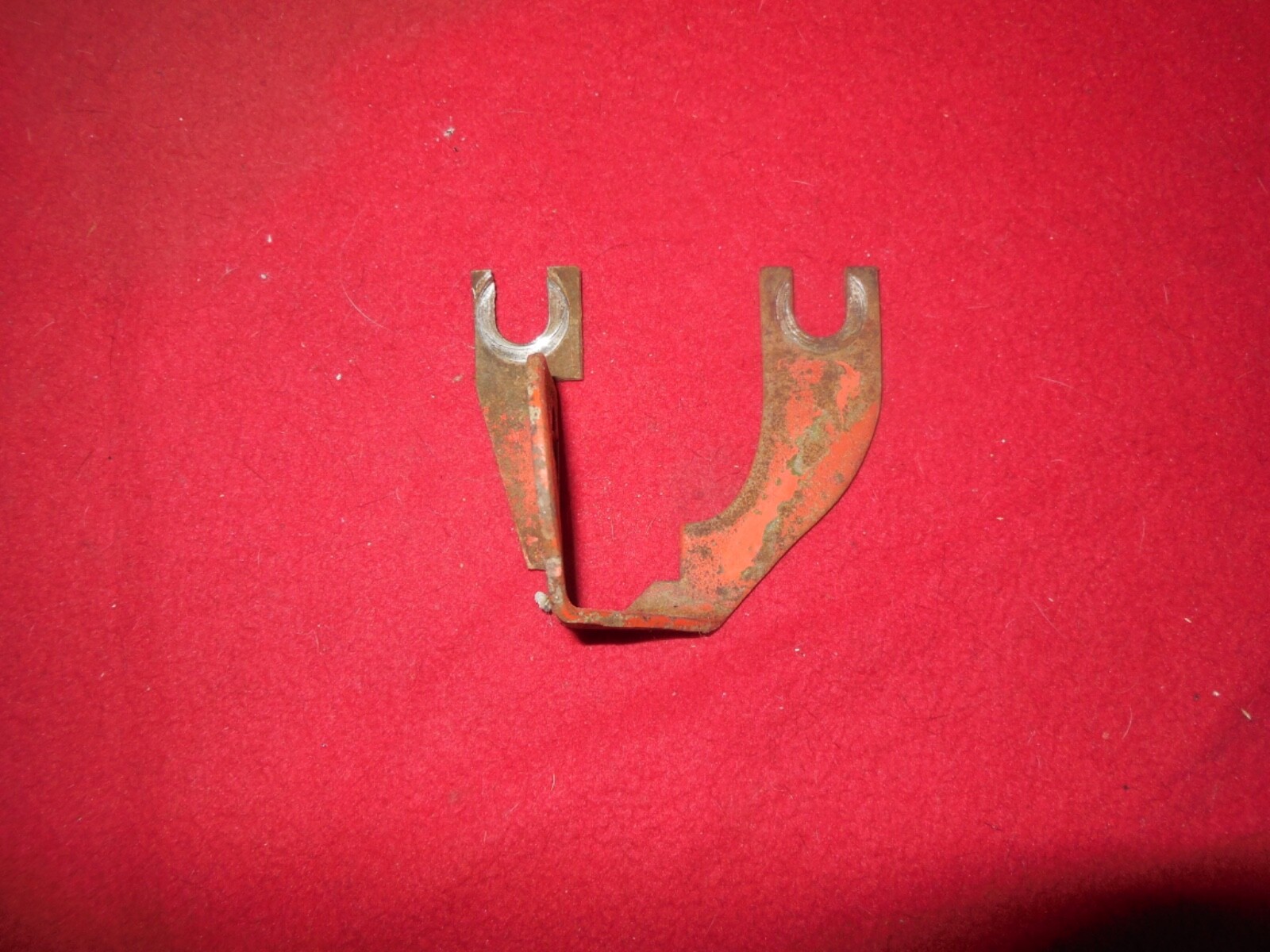 1969 – 81 Camaro Chevelle Nova C10 Corvette Imp T/H 350 kickdown cable bracket