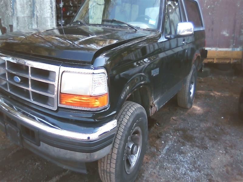 Transfer Case Slip Yoke Output Manual Shift Fits 92-96 BRONCO 1040666