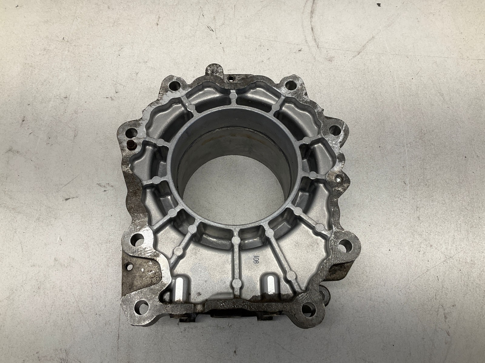 18-21 Jeep Grand Cherokee 5.7L 4×4 AT Transmission 8HP70 Transfer Case Adapter