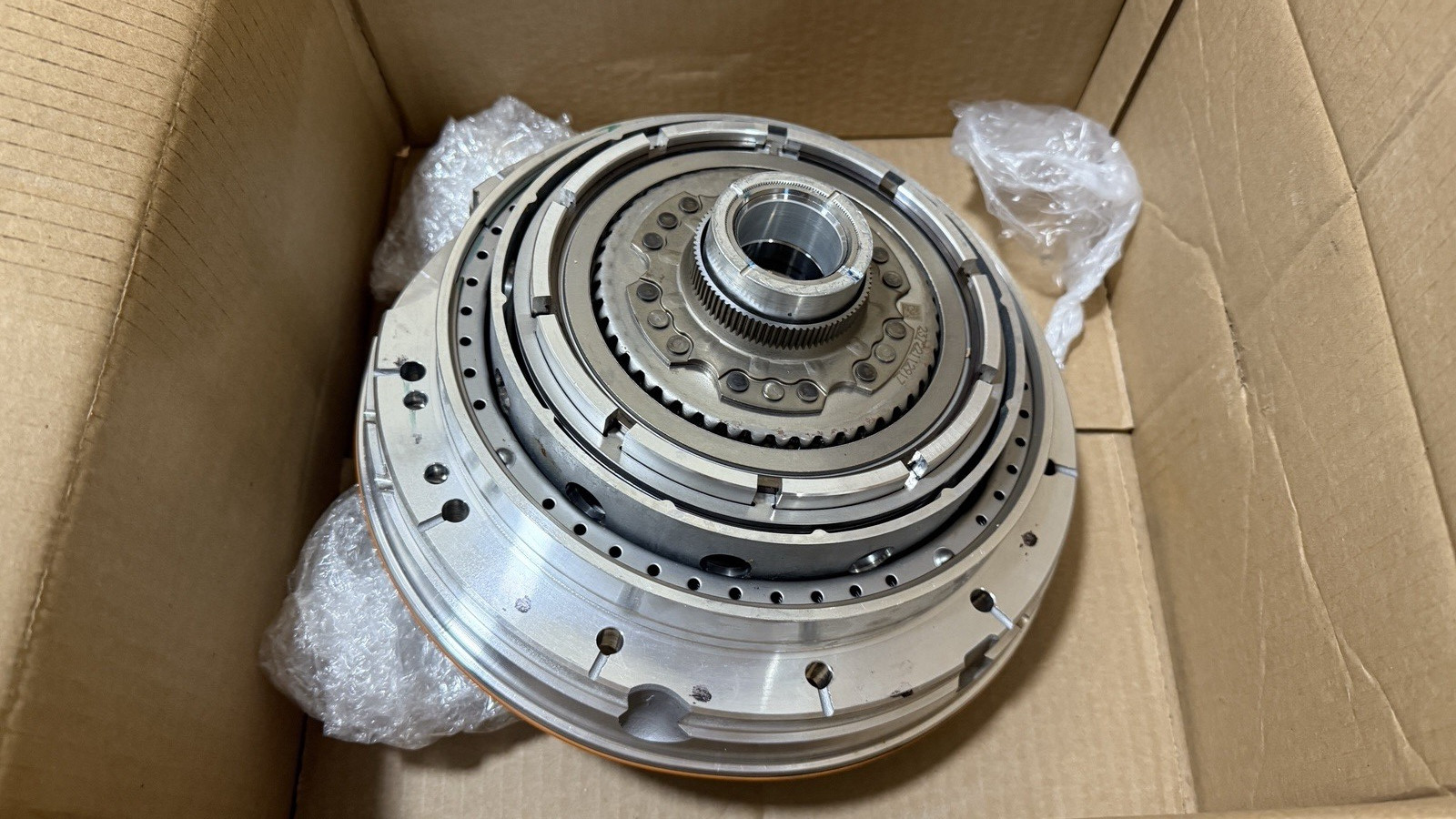 Genuine GM 2019 Cadillac CT6 Automatic Transmission Case Front Cover 24048518
