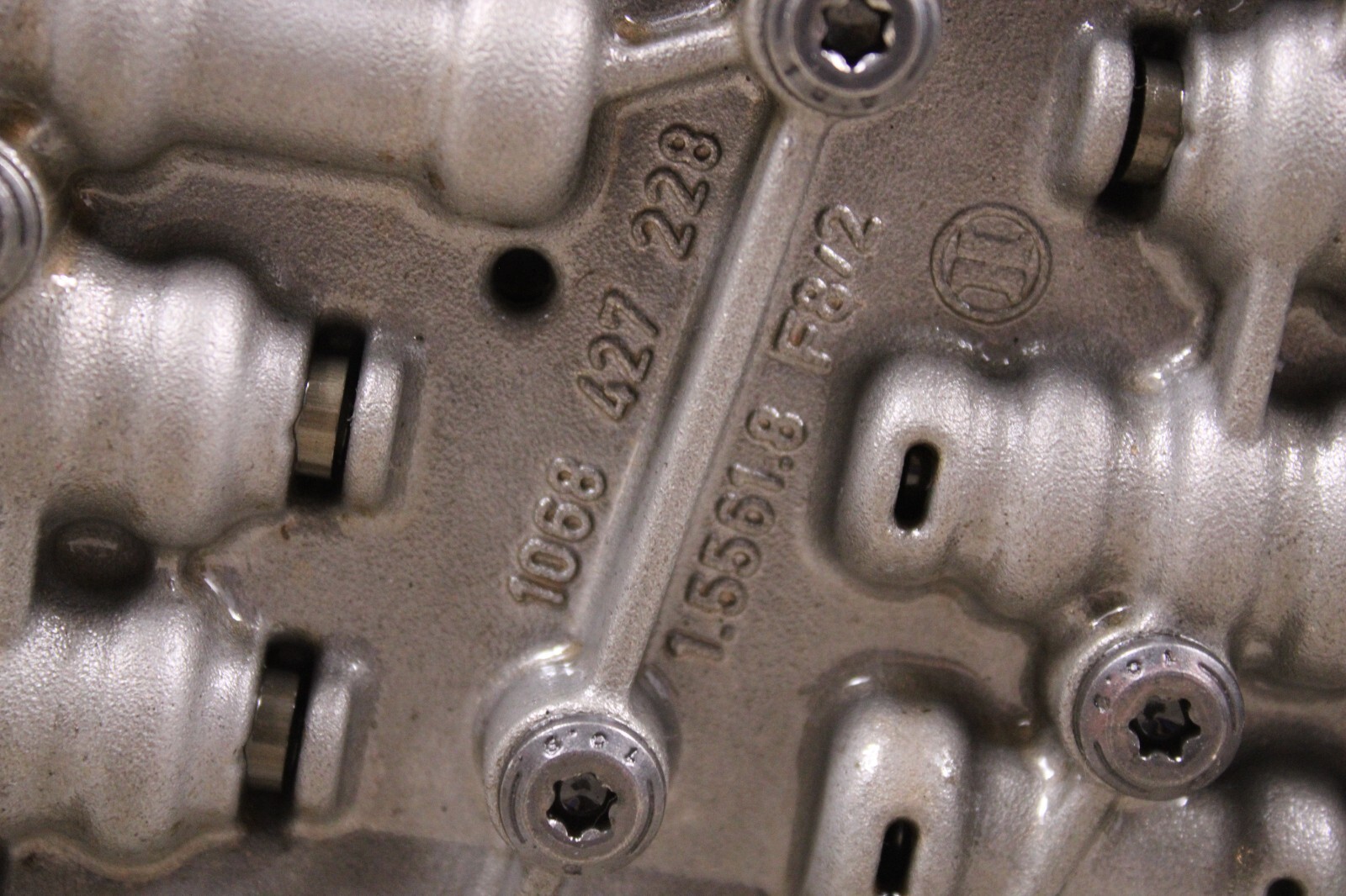 09-12 BMW F01 F02 750I B7 750LI N63 AUTOMATIC TRANSMISISON VALVE BODY GA6HP26Z