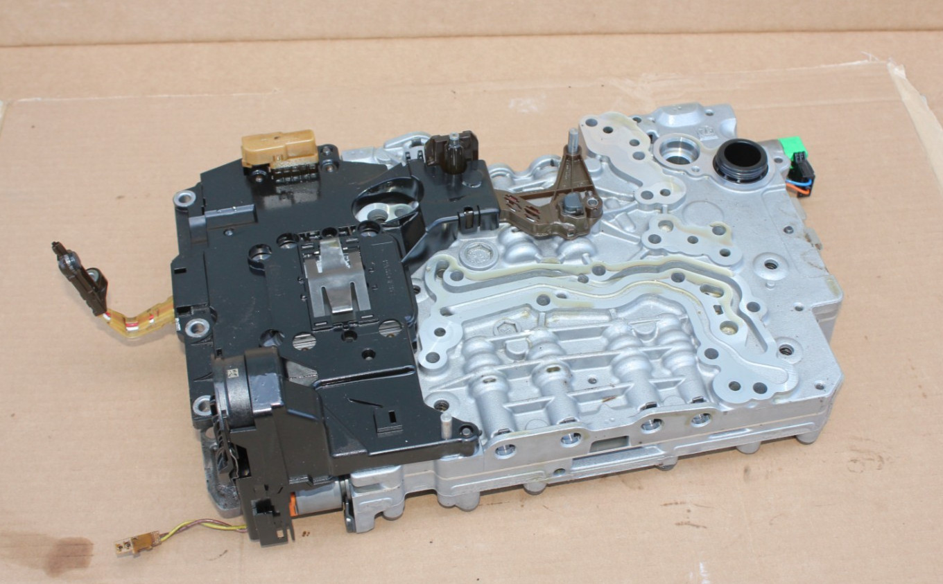 12-17 BMW F10 F30 328i 528I AUTOMATIC TRANSMISSION VALVE BODY MECHATRONIC