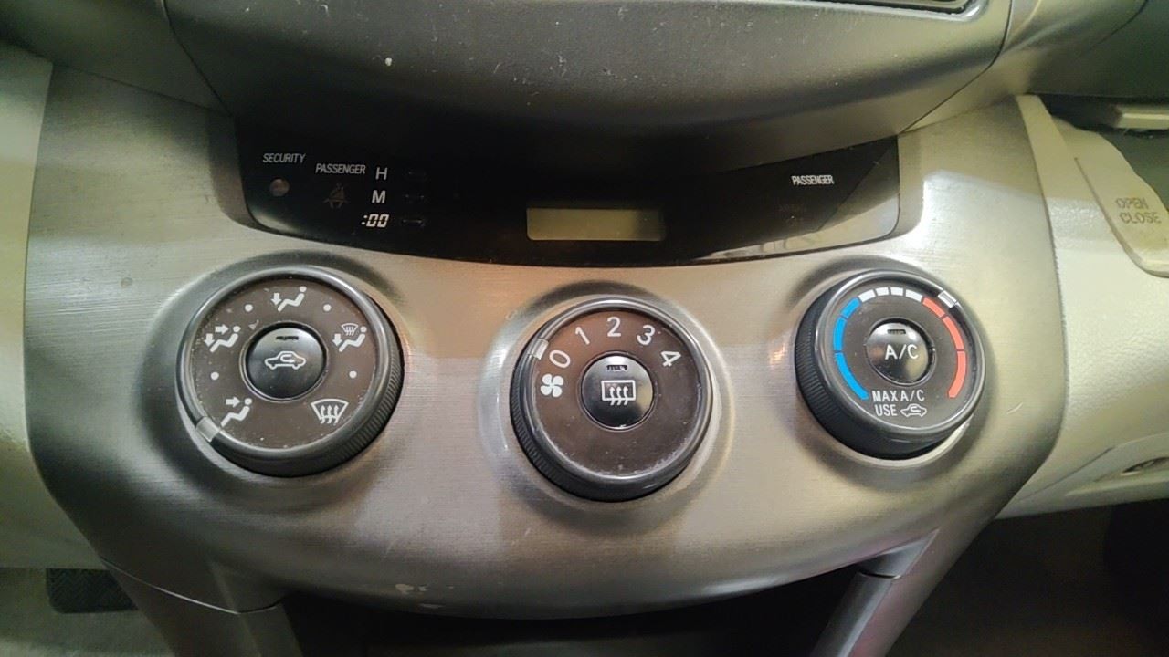 Automatic Transmission Gasoline 4 Cylinder AWD Fits 10-12 RAV4 7055961
