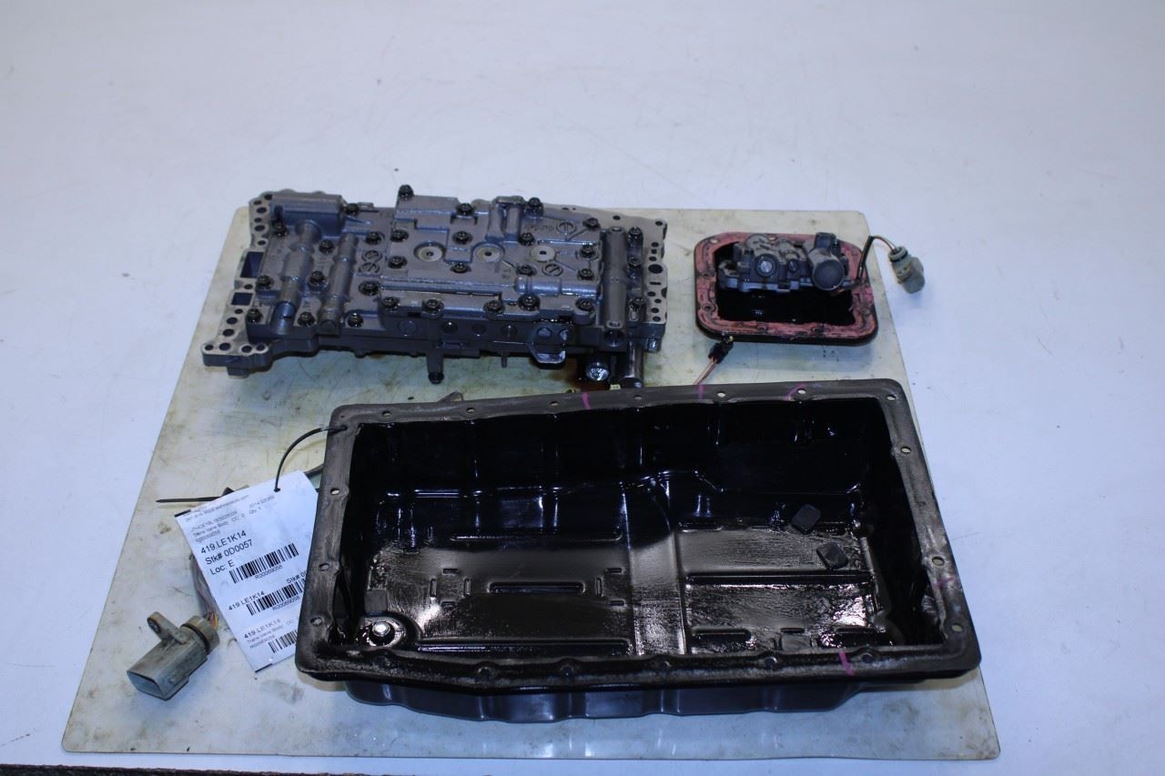 2013-2015 Lexus GS350 3.5L AWD Auto Transmission Valve Body with Oil Pan Pair
