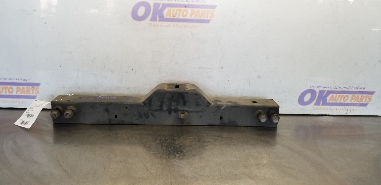 17 GMC YUKON TRANSMISSION CROSSMEMBER WITH BOLTS 5.3L