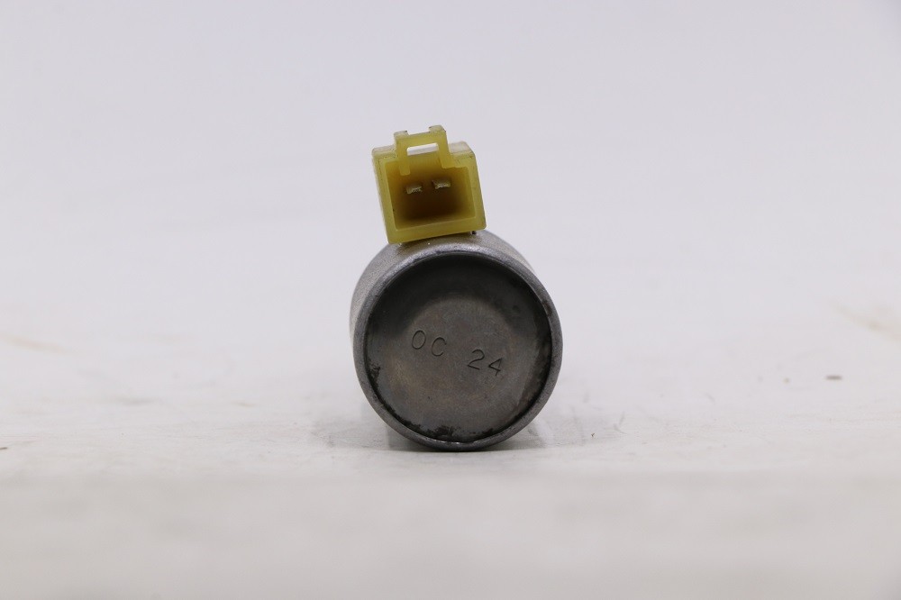 A340 8-Pin Shift Solenoid Assembly 35260-60010 For 2000-2007 Toyota Sequoia