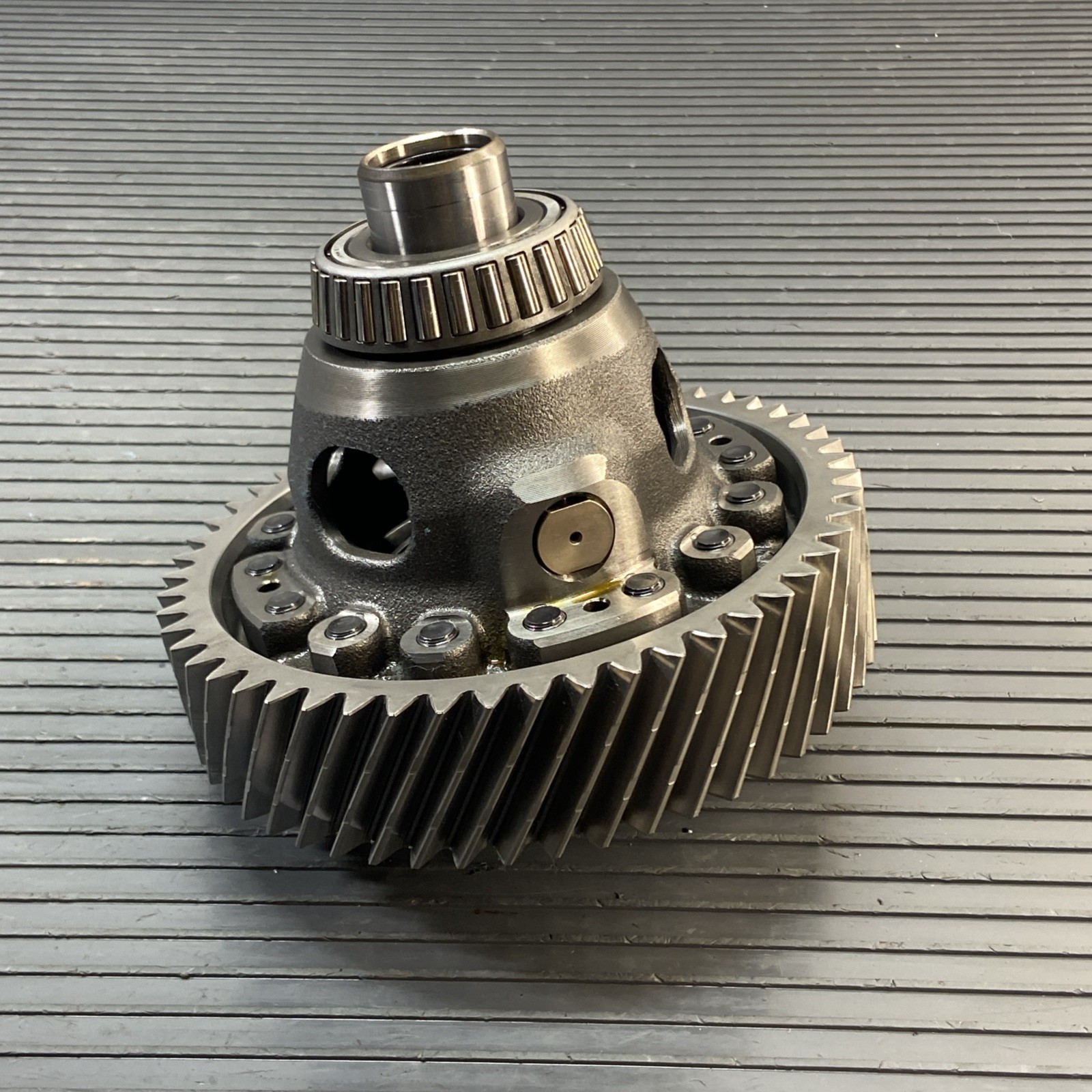 2016-2023 Volvo XC40 T4 2.0 FWD Ring Drive Gear AT Transmission Differential OEM