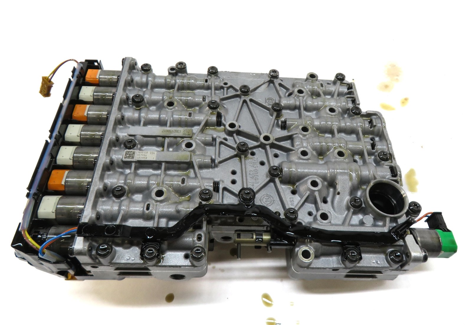 2014-2018 BMW 320i (F30) RWD – 8HP-45 A/T AUTOMATIC TRANSMISSION VALVE BODY