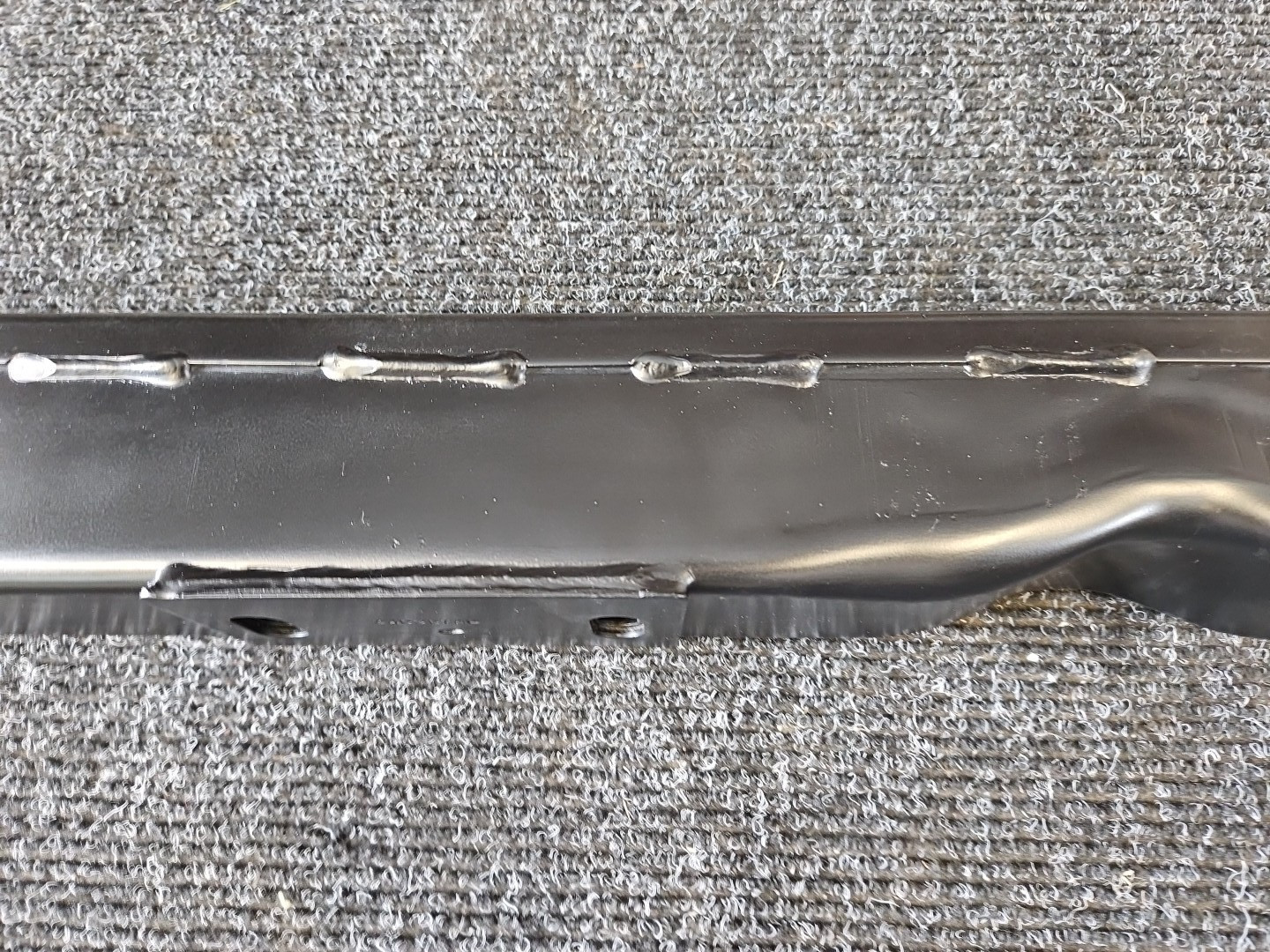 2000-2006 GMC Chevy Sierra Yukon Denali Transmission Crossmember OEM 4×4 AT 4WD
