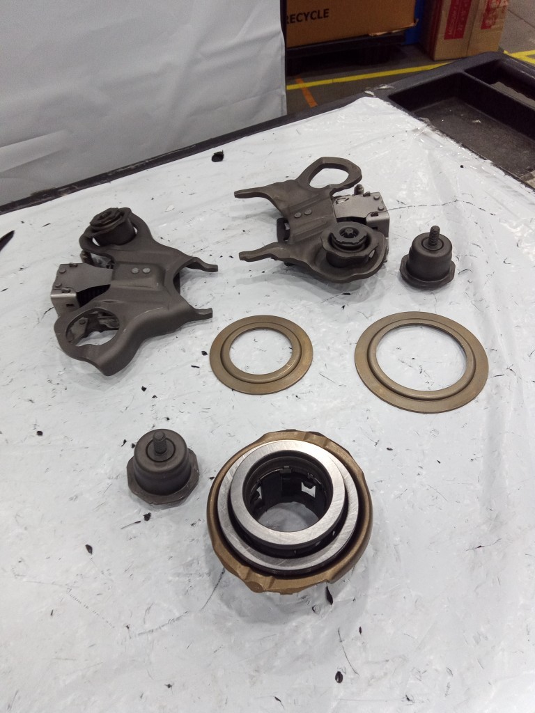 6DCT250 DPS6 Clutch Release Fork & Bearing Kit For 2012-2019 Ford Fiesta Focus