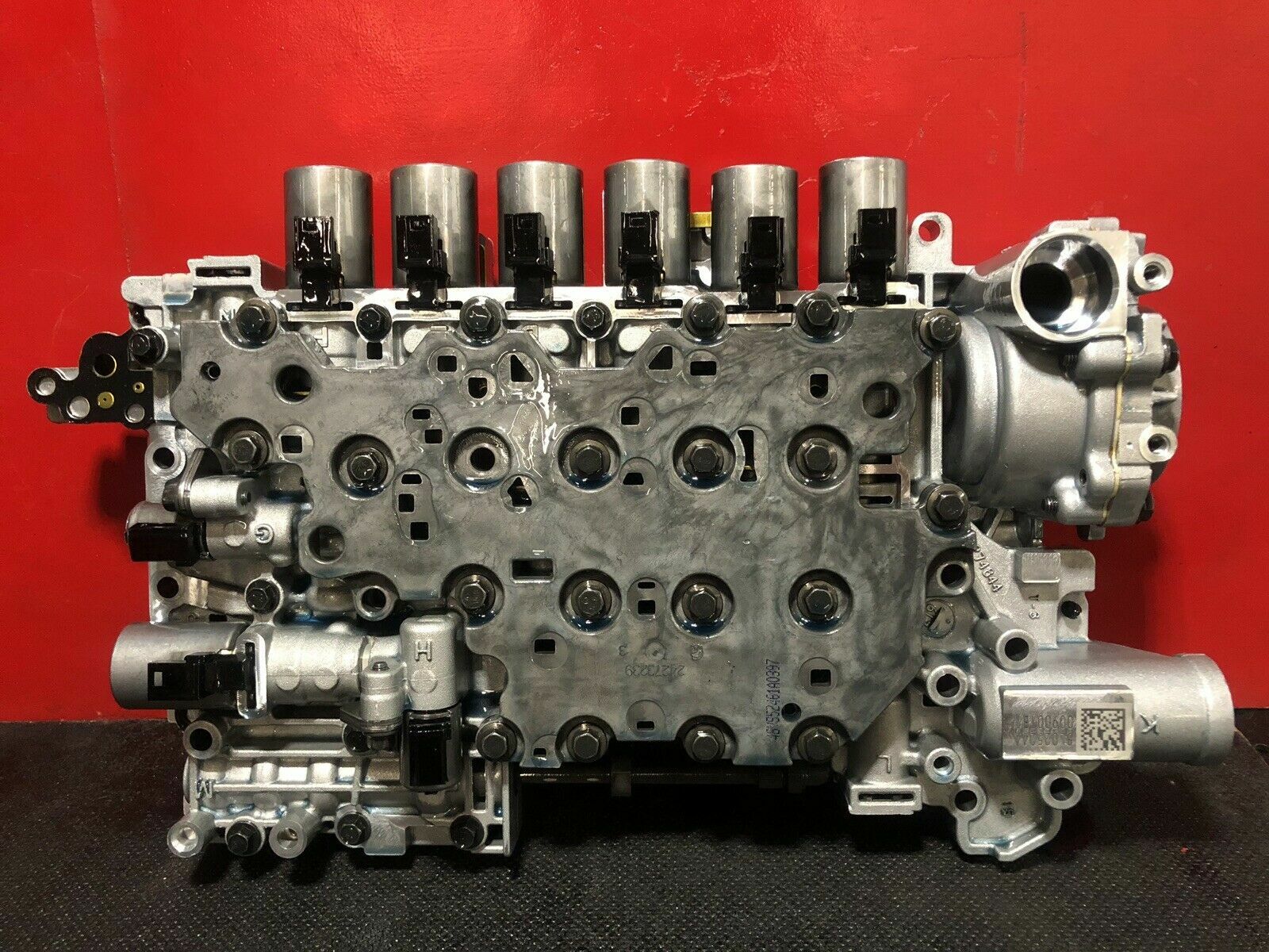 2015-UP GM CHEVY 8L90 TRANSMISSION VALVE BODY CAST# 24272846 #24274844 #24273239