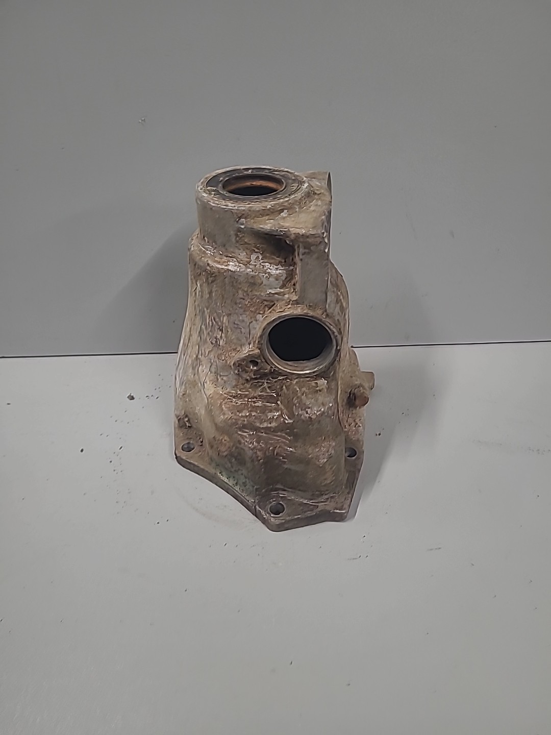 1972-90 MOPAR 727 TORQUEFLITE AUTO TRANS SHORT TAILHOUSING 3515246-1 DODGE 2WD