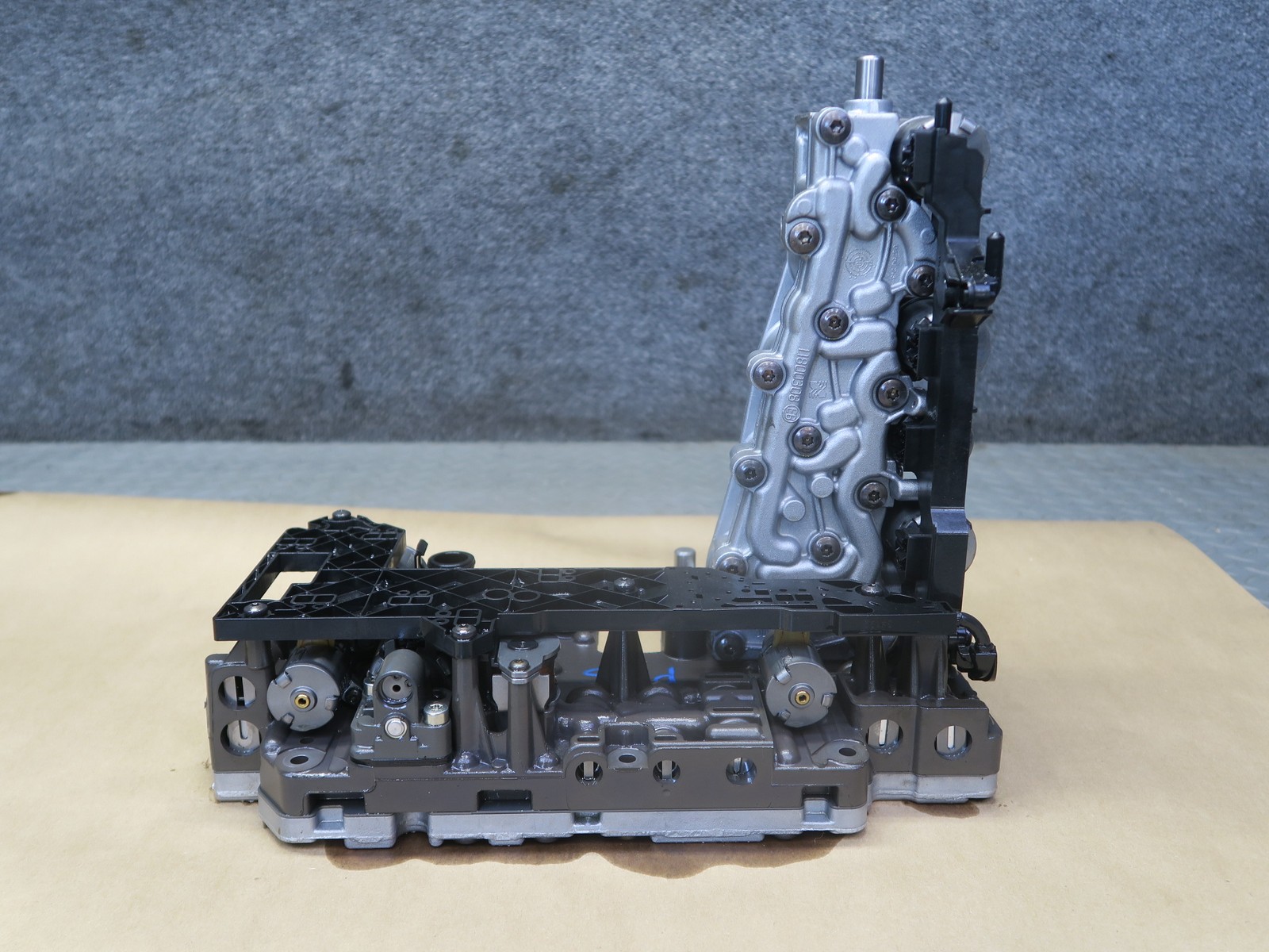 13-15 AUDI RS5 8F7 AUTOMATIC TRANSMISSION VALVE BODY MECHATRONIC 45K MILES OEM