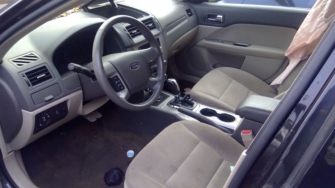 Fusion Automatic Transmission 2.5L VIN 3 8th Digit Hybrid Fits 11-12 4834451