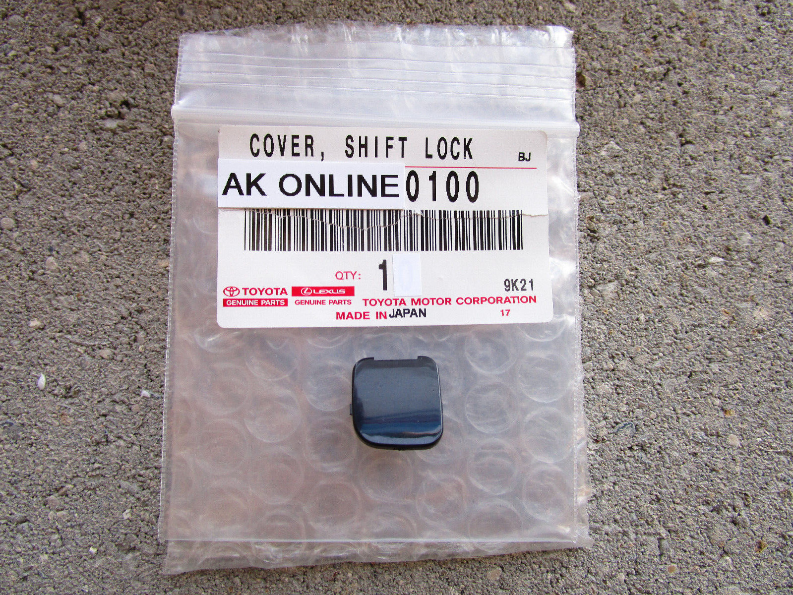 98 – 02 TOYOTA LAND CRUISER A/T SHIFTER LOCK RELEASE BUTTON COVER OEM OEM NEW
