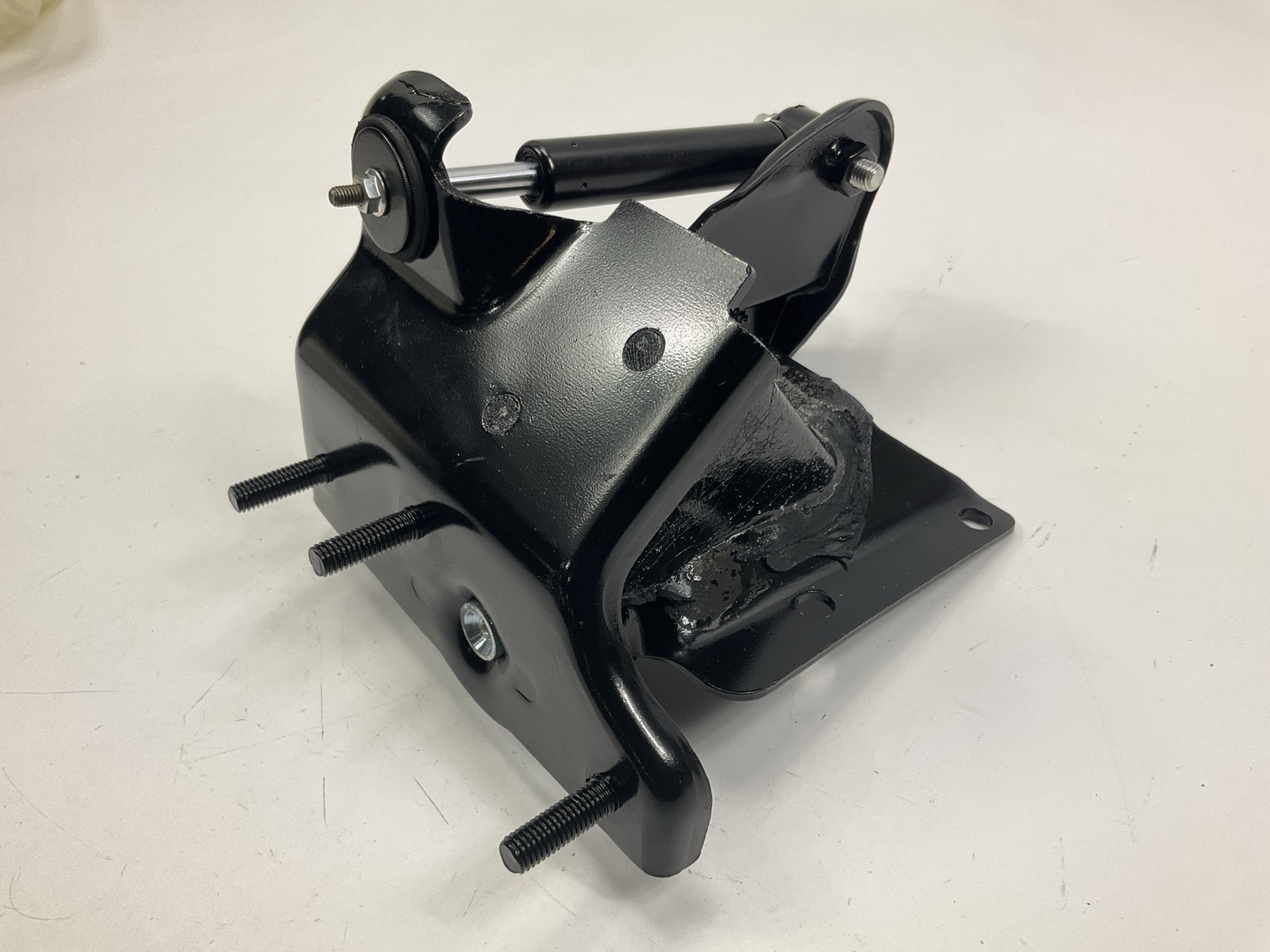 Proline EM-2881 Front Auto Trans Mount