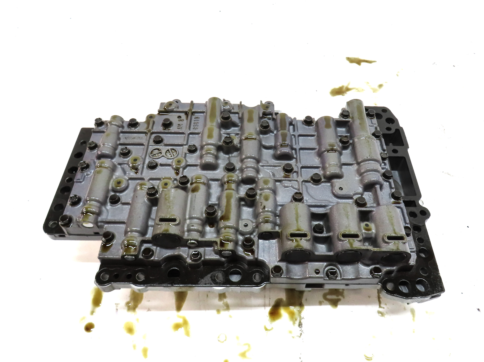 2011-2018 PORSCHE CAYENNE (958) S / GTS / BASE – TRANSMISSION VALVE BODY